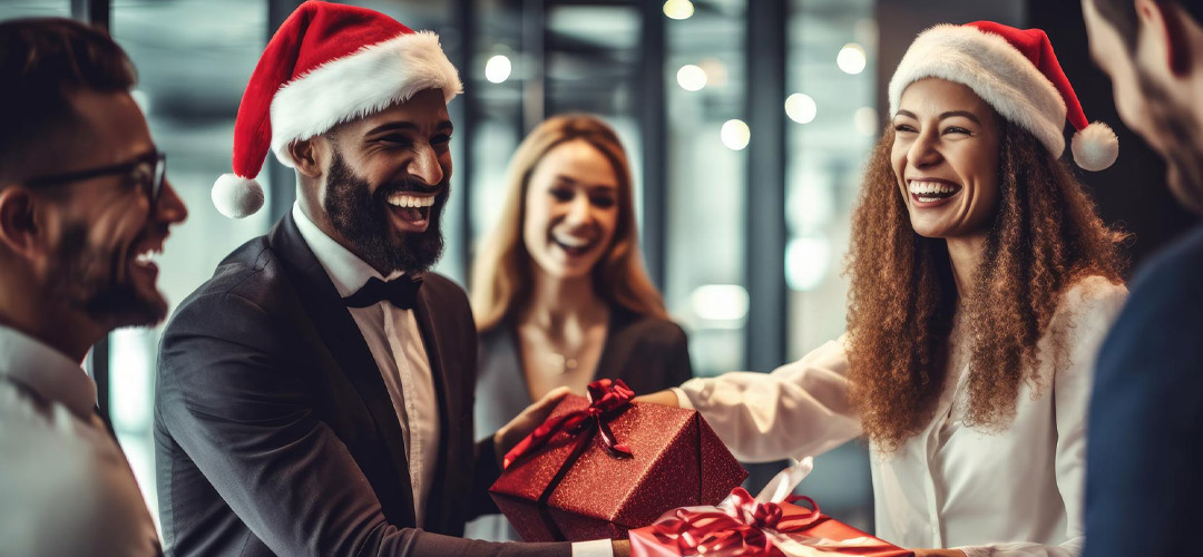 Cadeaux de Noël en entreprise, comment ça marche ?